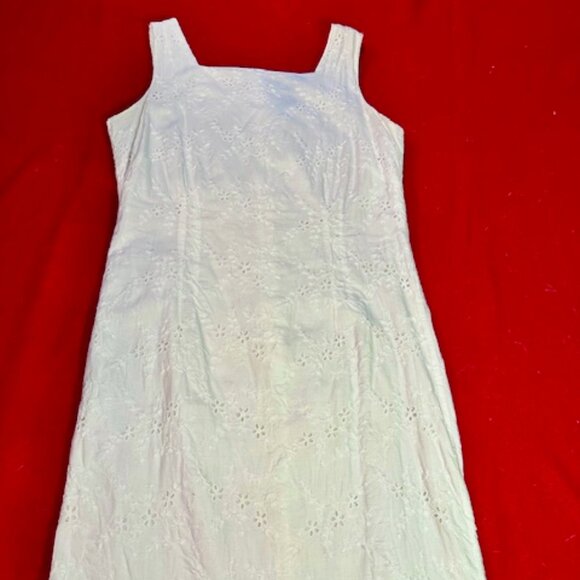 Charter Club White Eyelet dress - Size 10 - Picture 3 of 13